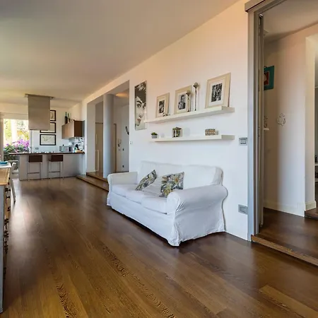 アパート Lamar Residenza Al Mare Di Tellaro レーリチ